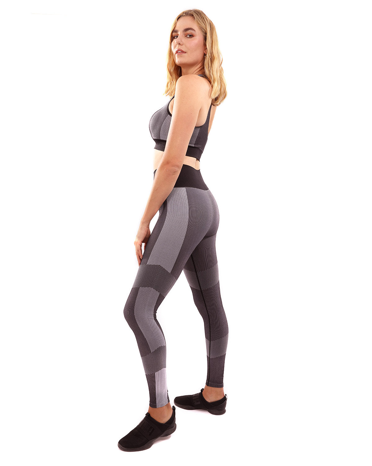 Arleta Seamless Leggings & Sports Bra - Black